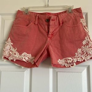 Guess women short